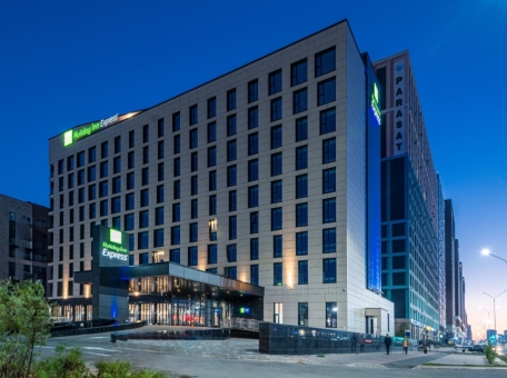 holiday-inn-express-astana-turan-pervyy-god-uspeha