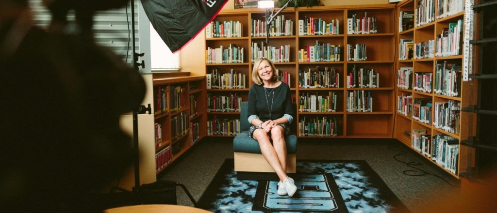 linkedin-zapuskaet-biznes-videoshou-i-hochet-stat-netflix-dlya-gendirektora