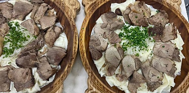 8 заведений в Оше, где можно поесть вкусный бешбармак