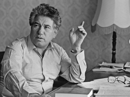 chingiz-aitmatov-9-facts-about-the-most-famous-writer-from-kyrgyzstan