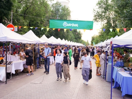 mirfest-2025-proydet-v-almaty