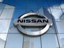 nissan-predstavil-digital-friendly-logotip