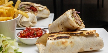 7 places in Baku where they make the most delicious doners