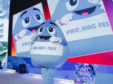 rekordnoe-chislo-uchastnikov-i-desyatki-nauchnyh-otkrytiy-kak-proshel-yubileynyy-pro-nrg-fest-2026