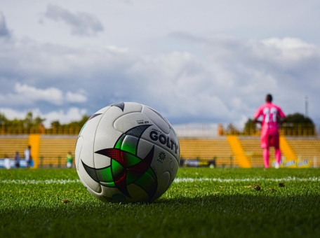 futbolist-iz-ssha-pereshel-v-kyrgyzskiy-ilbirs