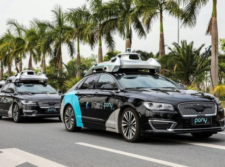 toyota-i-pony-ai-zapustyat-massovoe-proizvodstvo-robotaksi-v-kitae