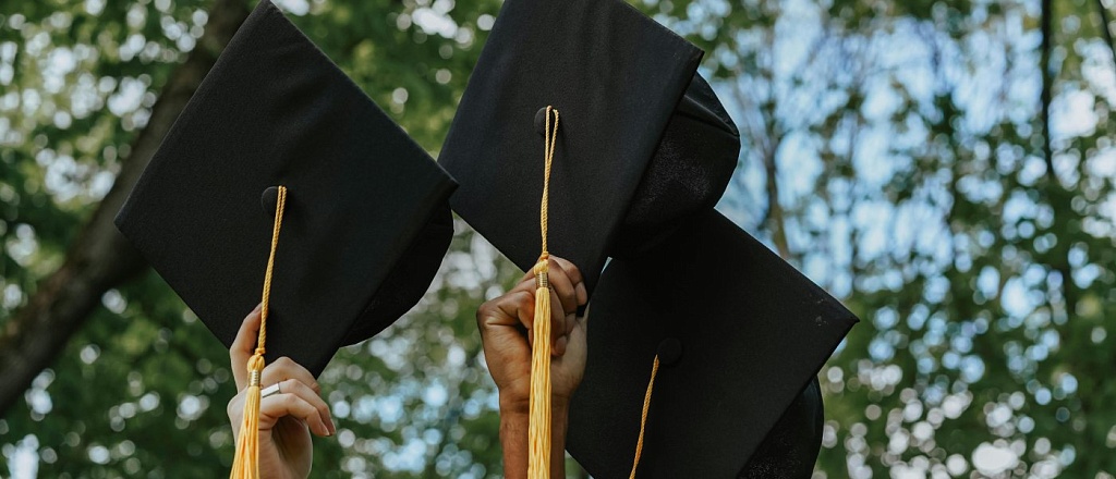 cau-udostoen-chetyrehzvezdochnogo-mezhdunarodnogo-reytinga-prestizhnoy-sistemy-qs-stars