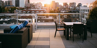 10 модных rooftop-заведений в Баку с панорамным видом на город
