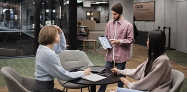 14 коворкингов и бизнес-центров в Бишкеке для комфортной работы и учебы