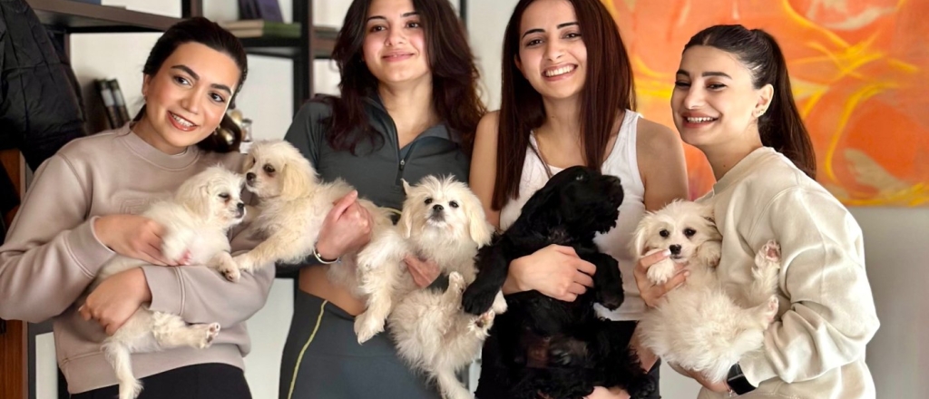 schenki-i-yoga-kak-proekt-puppy-flow-menyaet-wellness-kul-turu-v-baku