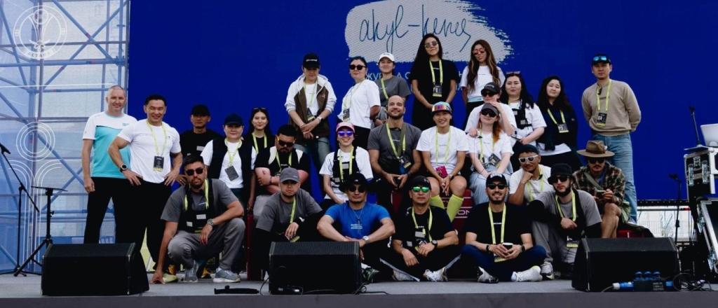 zakulis-e-almaty-marathon-kto-i-kak-provodit-krupneyshiy-zabeg-goroda