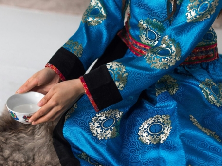 from-shapan-to-streetwear-the-new-wave-of-central-asian-fashion