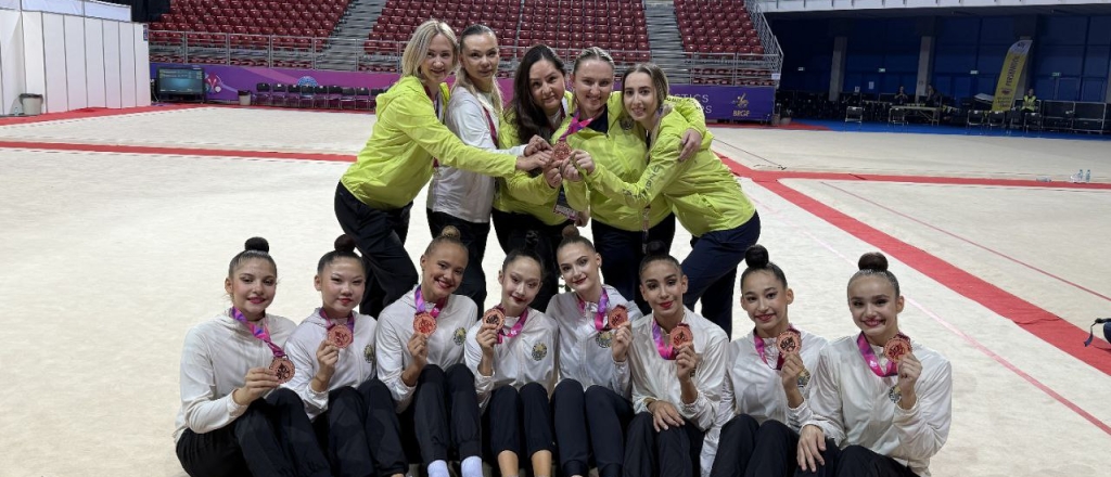 sbornaya-uzbekistana-po-hudozhestvennoy-gimnastike-zavoevala-bronzu-na-chm-v-bolgarii