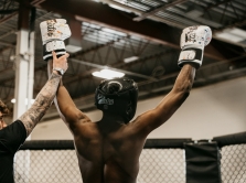 ernazar-akmataliev-podpisal-kontrakt-s-amerikanskoy-ligoy-raf