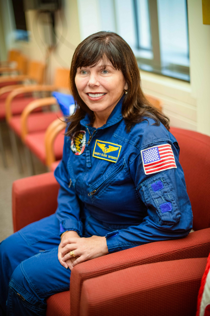 Как быть женщиной-астронавтом, летать в космос и работать в NASA